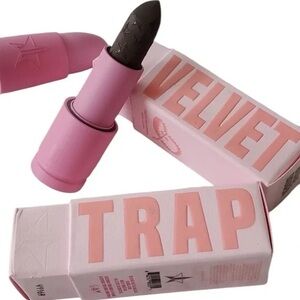 Jeffree Star Velvet Trap Lipstick - Black Shade